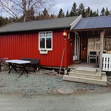 Idyllisk Minihus I Landlige Omgivelser - Med 5 Sengeplasser Og Parkering Åsen Kültér fotó